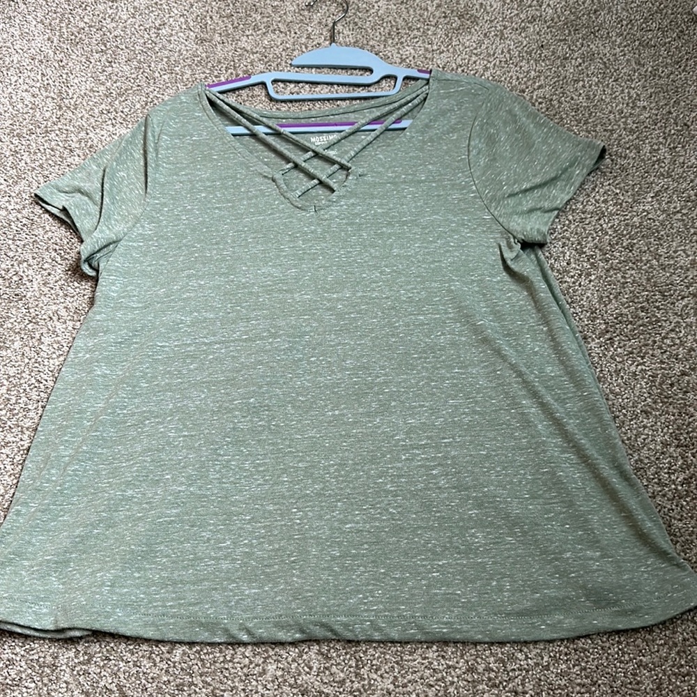 Women’s green top